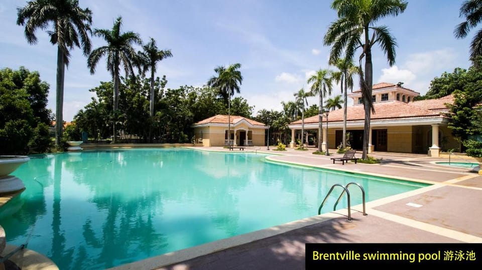 Brentville Luxrious Townhouse 4BR for Rent Vacation rental in Santa Rosa