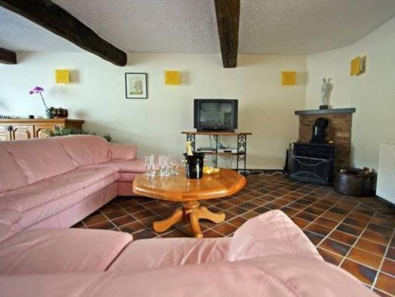 Winenne Home with Hot Tub Vacation rental in Wallonia, Belgium