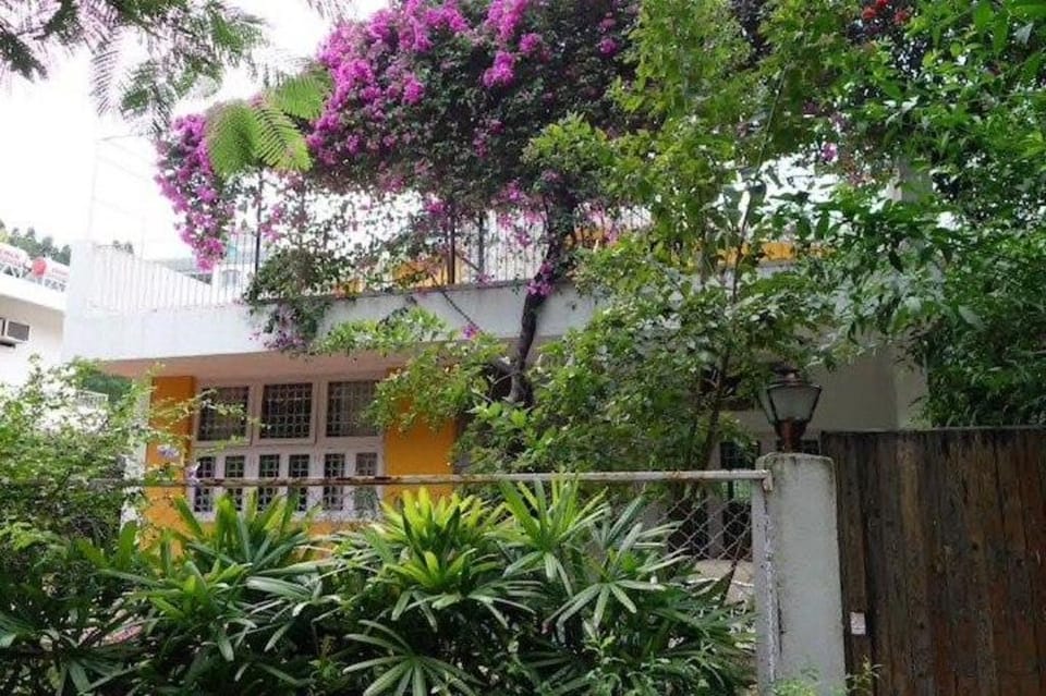 Le Birch Stays Pune, a Luxurious 3 BHK Villa Villa in Pune