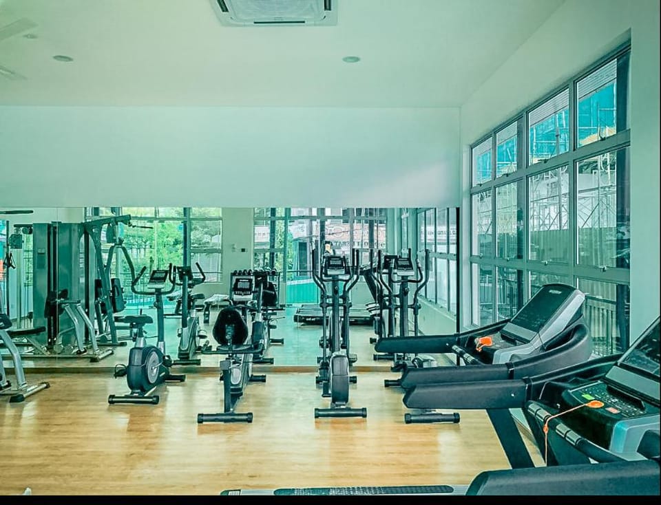 Desaru Central APT w Pool+WiFi+Netflix BigScreen Apartment in Johor