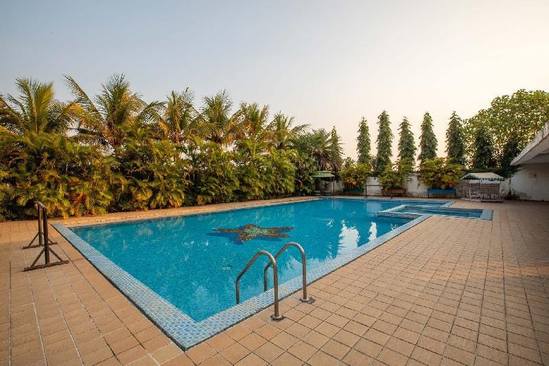 StayVista's Goil Farms with Private Pool, Deck, Jacuzzi, Gym, Steam Room & Activities Villa in Maharashtra