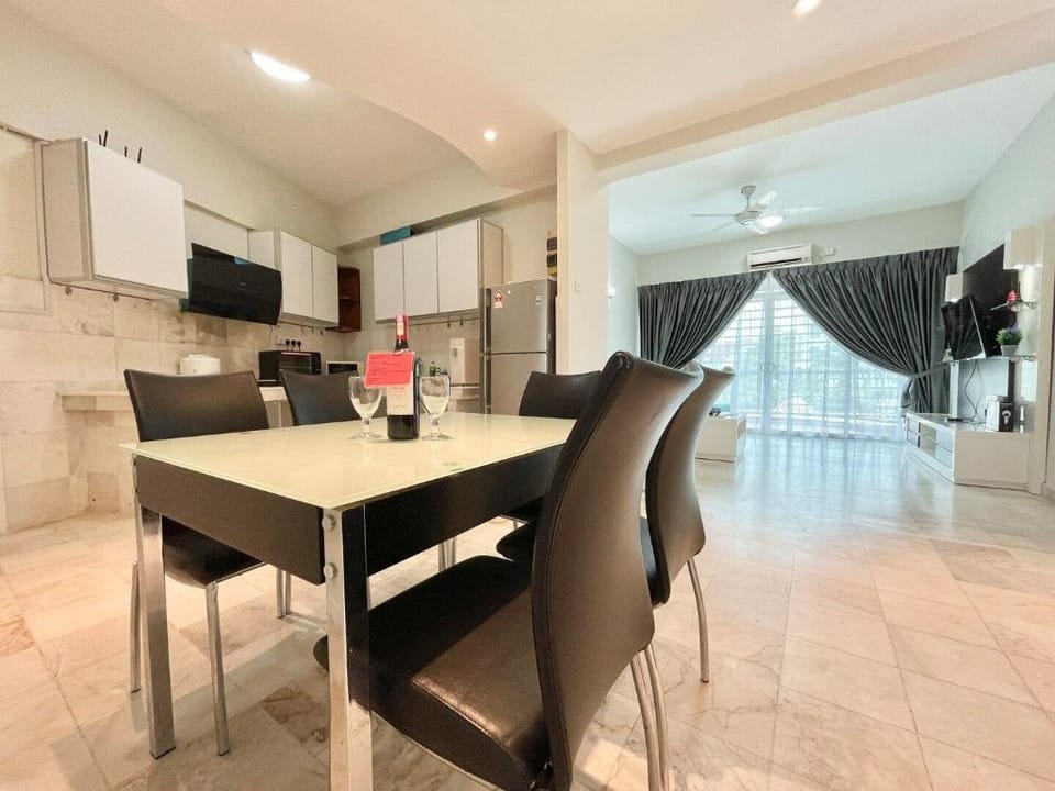 A Cozy & Peaceful 3BR Apartment | 3 min to shops Apartment in Kedah