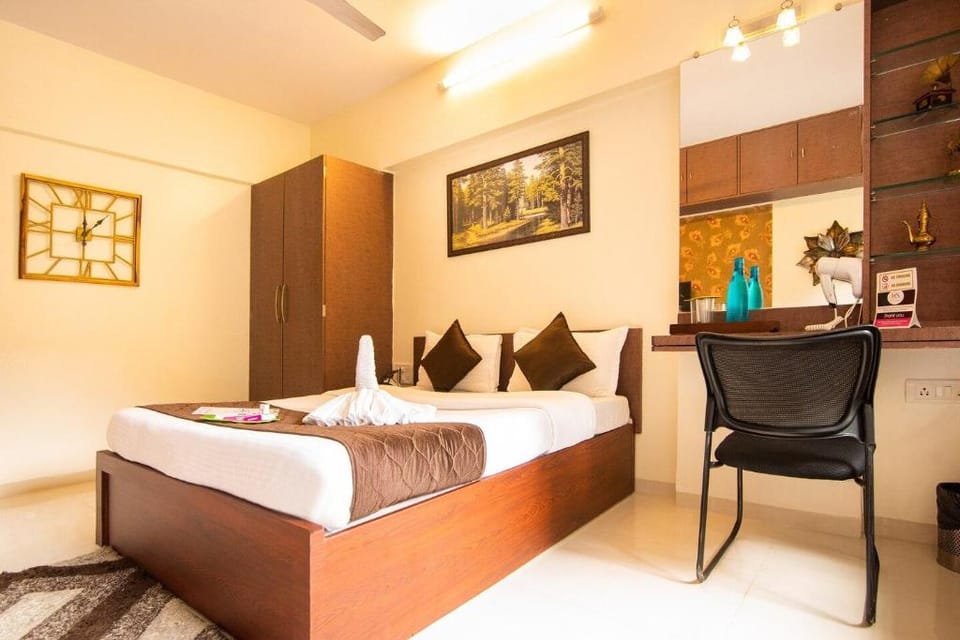 Newly Decor 2 BHK Vila nr Bombay Exhibition  Villa in Mumbai