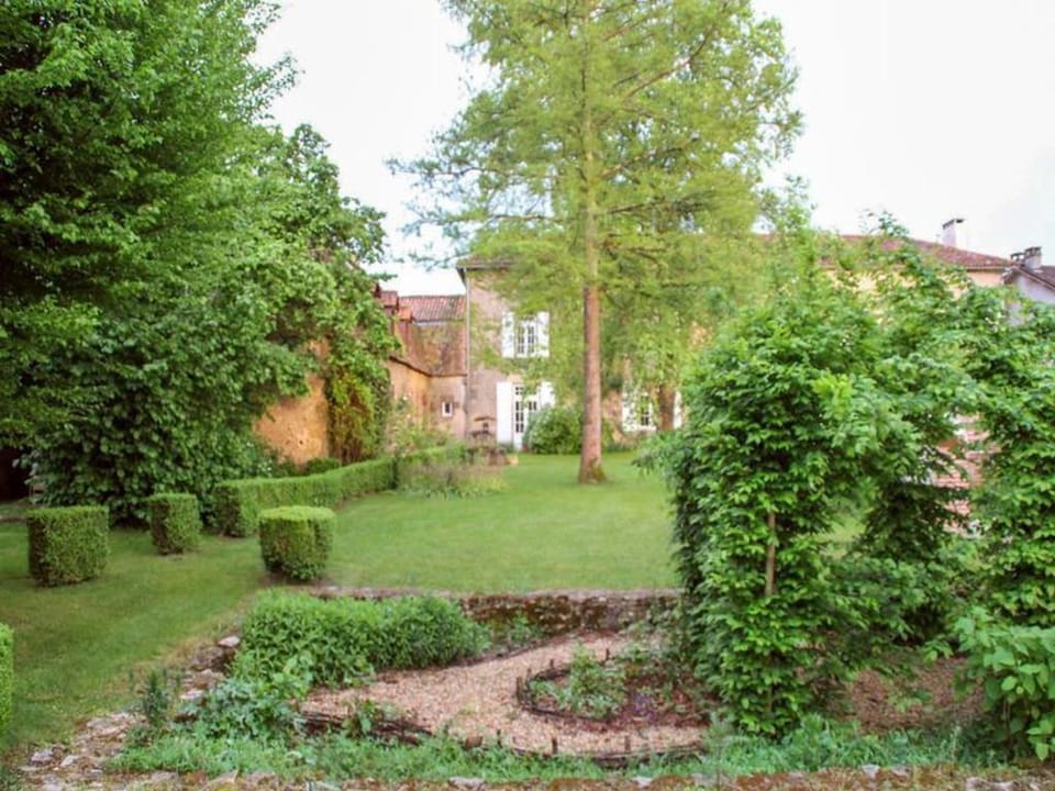 Le Clos Du Gue Vacation rental in Nouvelle-Aquitaine