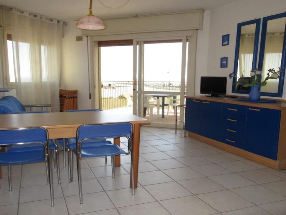 Apartment for 6 with stunning sea views Apartment in Porto Santa Margherita