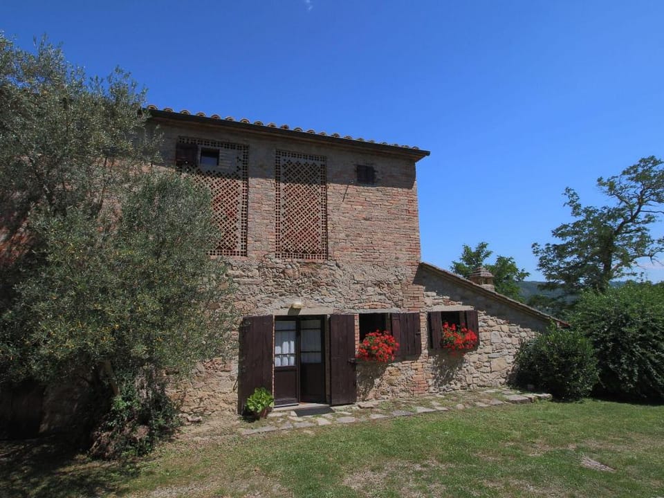 Farmhouse in Umbertide near Lake Trasimeno Vacation rental in Umbria