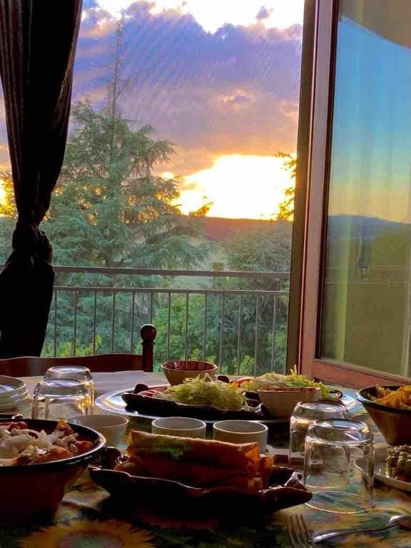 Casa T Bed and Breakfast & Home Restaurant Apartment in Liguria