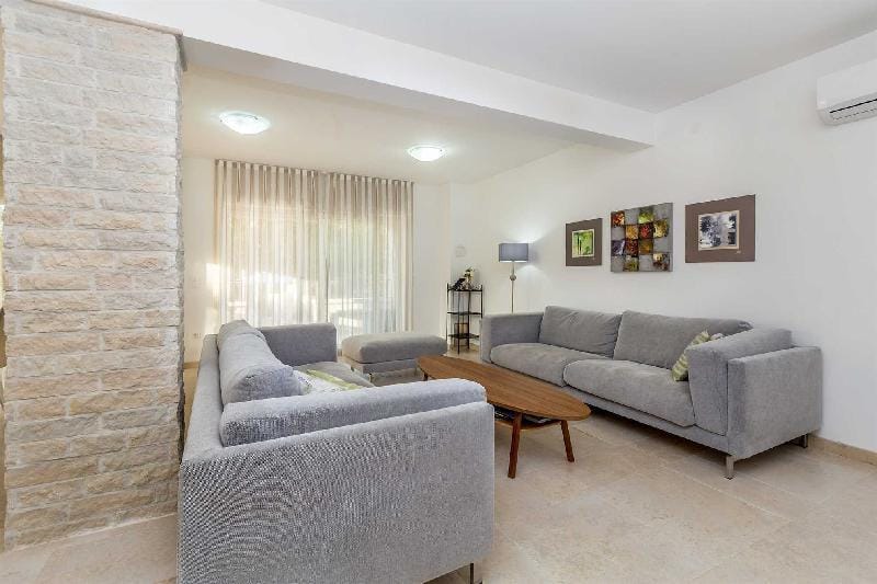 Holiday house MILOVCICI Apartment in Primorje-Gorski Kotar County