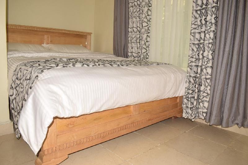 Beautiful 2-bedroom with secure/ free parking  Vacation rental in Uganda