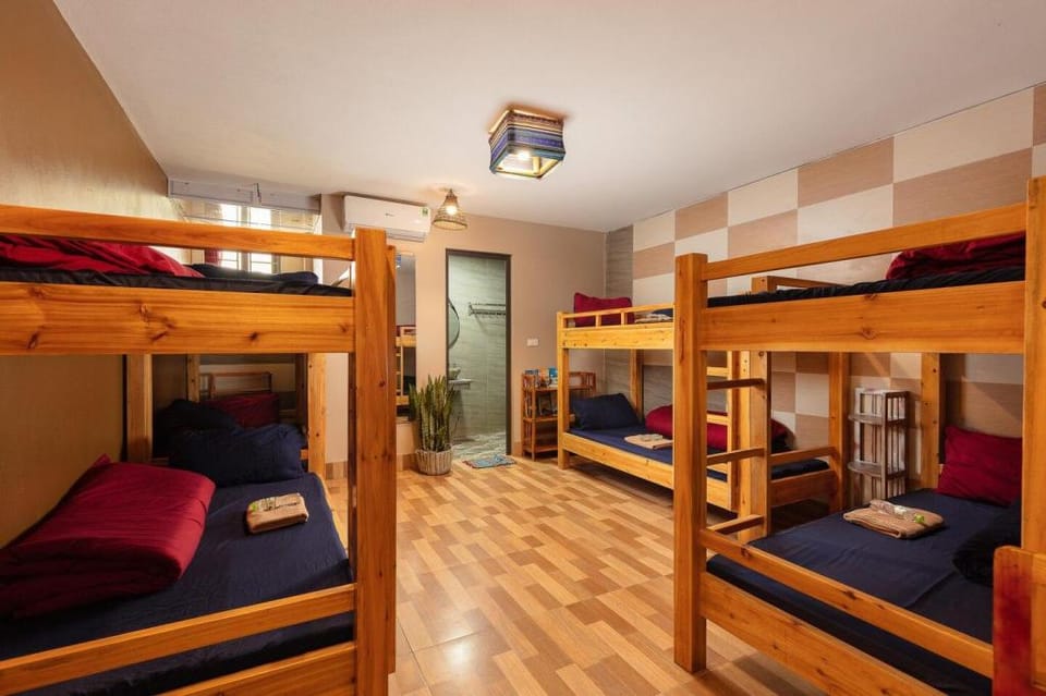 Sharing bed in Dormitory room at Sapa Central Vacation rental in Laos