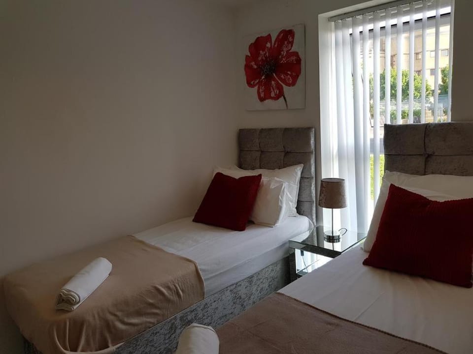 Vetrelax Basildon Elizabeth Way Apartment in Basildon