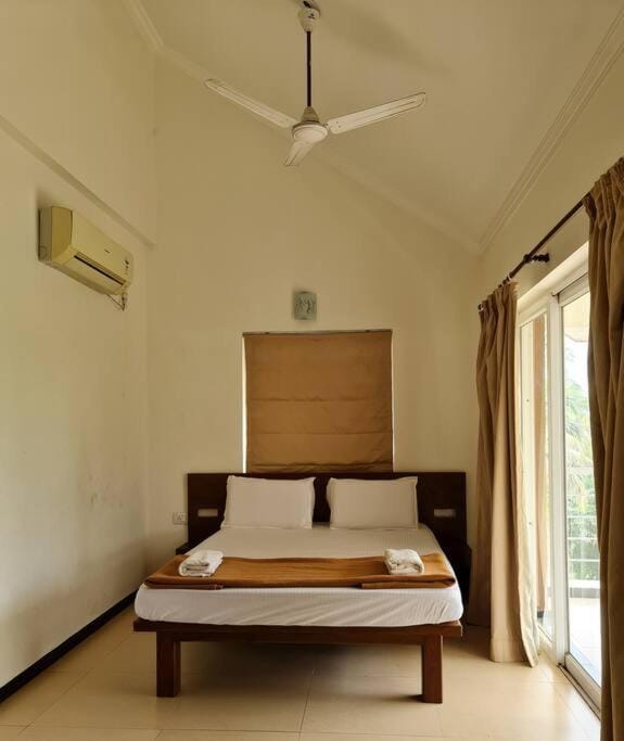 SGS HOME GOA Ivy Retreat Apartment in Baga