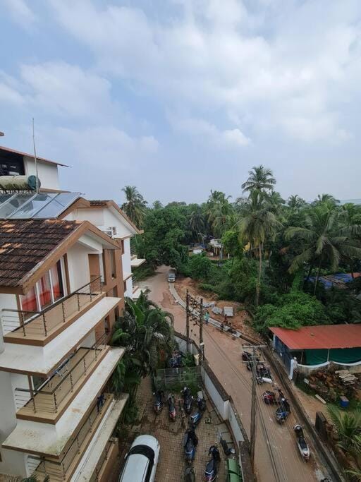 SGS HOME GOA Ivy Retreat Apartment in Baga