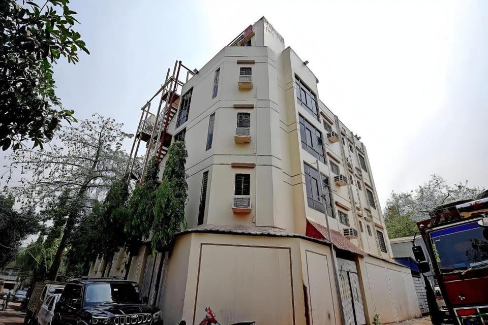 Goroomgo Elite inn Ultadanga Kolkata Hotel in Kolkata