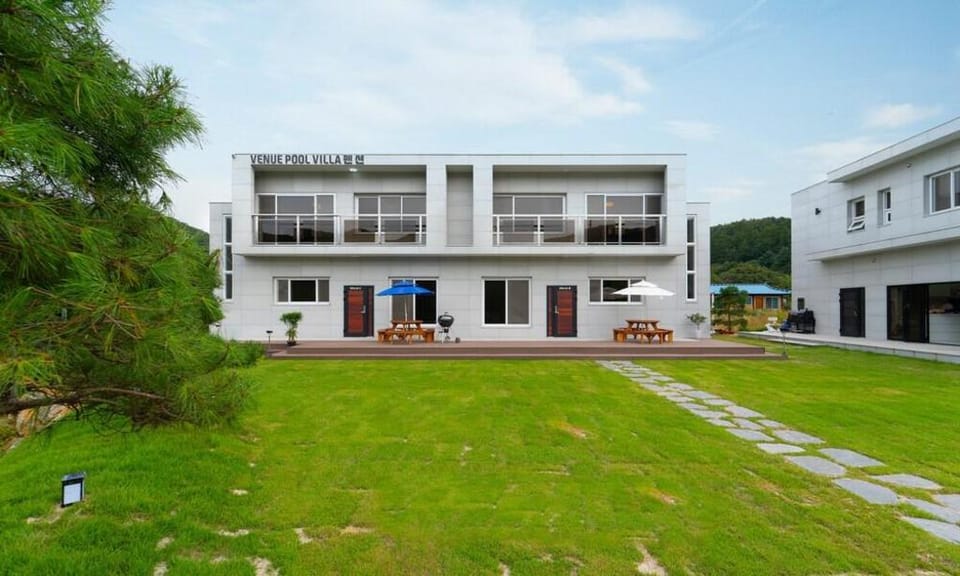 Chuncheon Venue Kids Poolvilla Bed and Breakfast in Gyeonggi-do