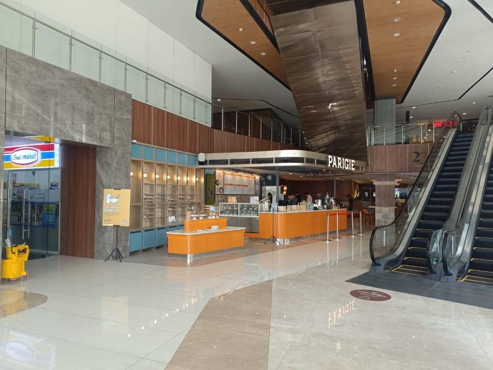 Skysuites Service Apartment Apartment in Surabaya