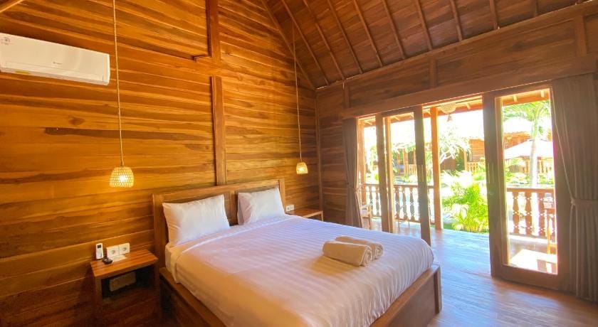 Uluwatu Wooden Villa Hotel in Bali