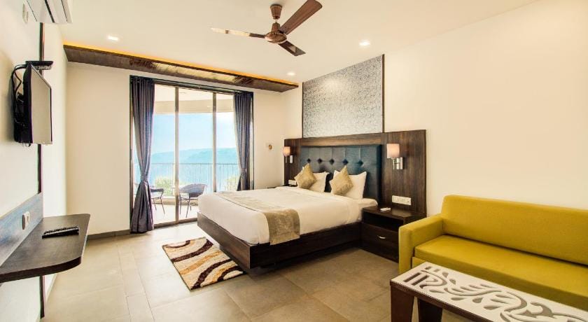Hotel Mountain Breeze Hotel in Maharashtra