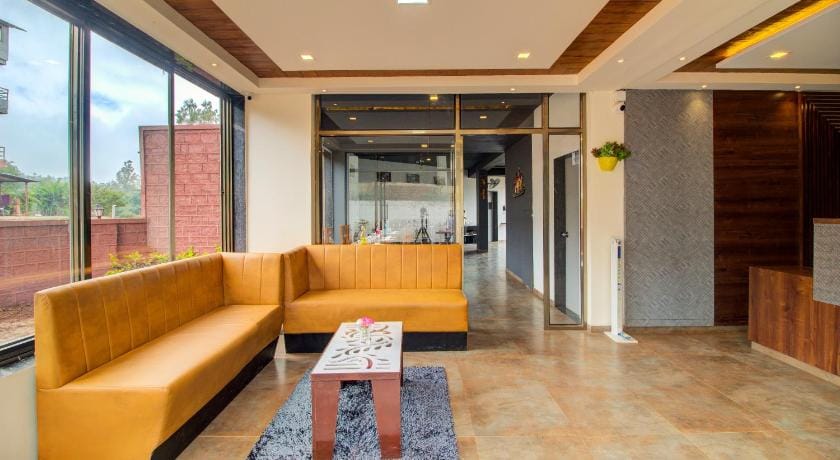 Hotel Mountain Breeze Hotel in Maharashtra