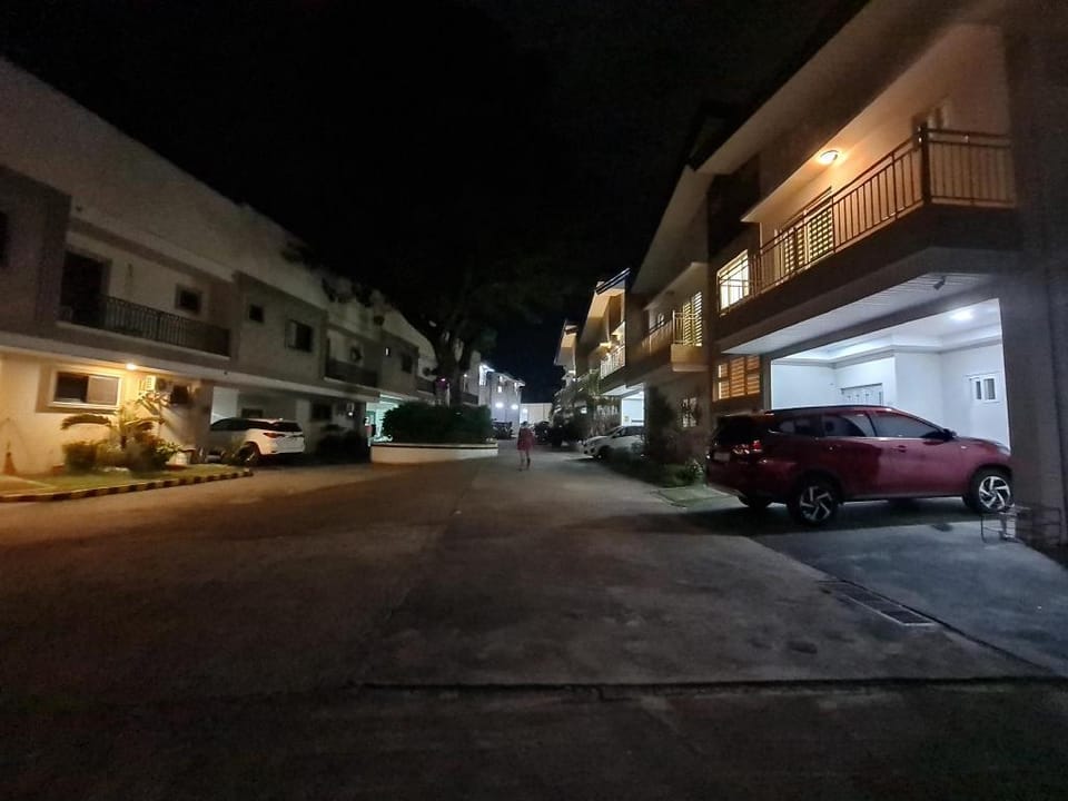 Private, Modern, Cozy, Classy Pool Villa in Clark Villa in Angeles