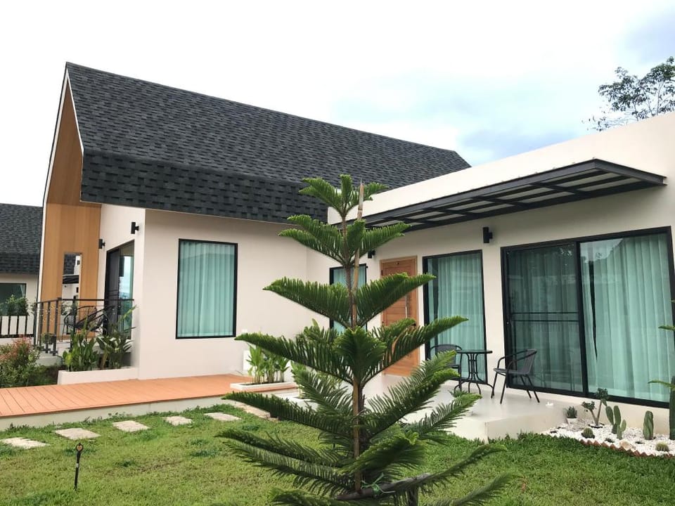 Pool Villa Khao Yai Mountain view 3 bedrooms Villa in Laos