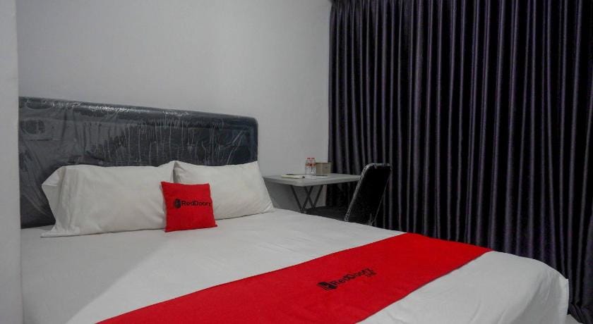 RedDoorz @ Jalan Raya Baturaden Campground/ 
RV Resort in Indonesia
