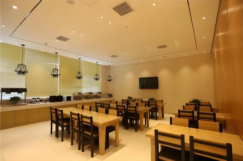 City Comfort Inn Heze Railway Station Zhonghua Road Hotel in Shandong
