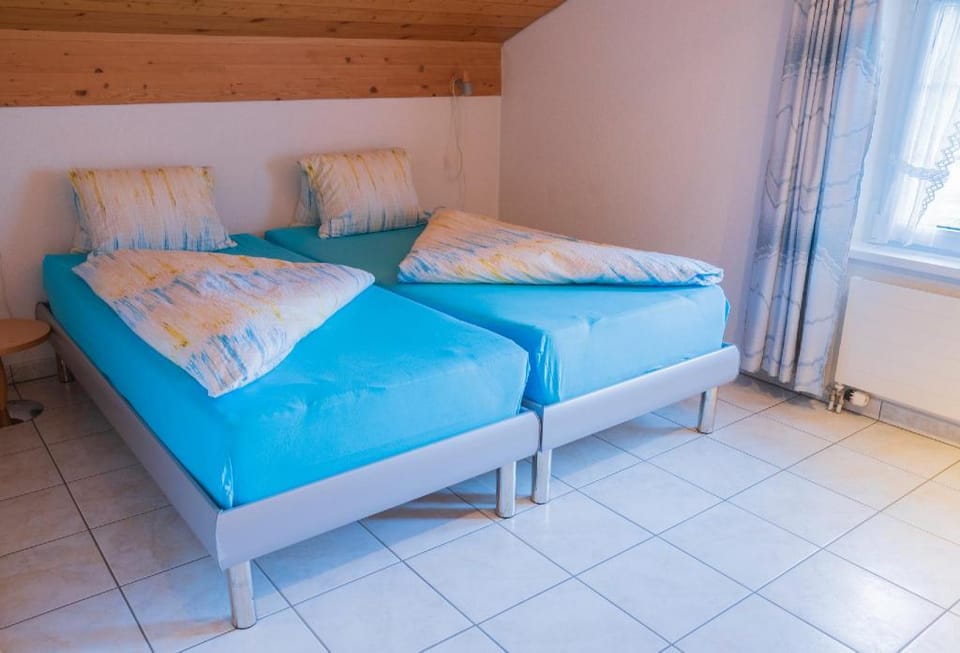 W6 Urlaub im Herzen des Saastales Pension Waldegg Apartment in Saas-Fee