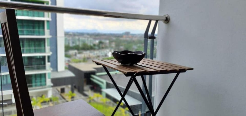 Leslie Jazz 2 New Vivacity Cozy Home Vacation rental in Kuching