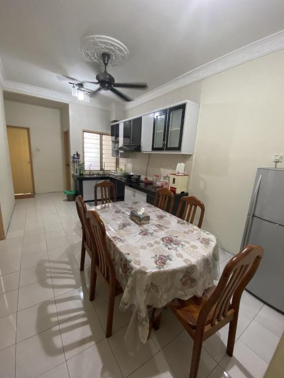 H&H Homestay (Muslim Family only) Vacation rental in Perak