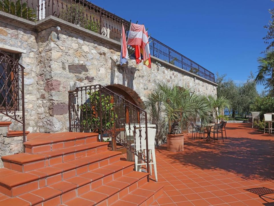 Belvilla by OYO Soiano Mono Vacation rental in Lake Garda
