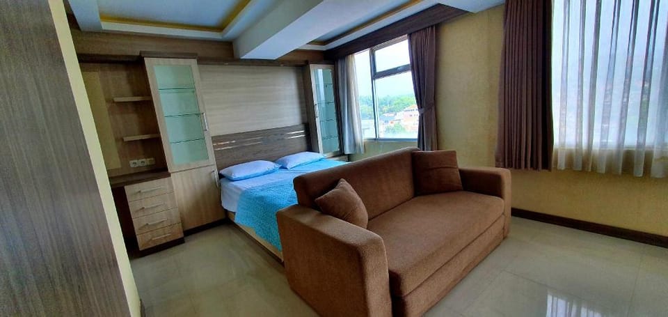 jarrdin studio large double view zoo and city view Apartment in Bandung