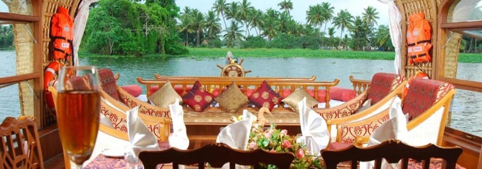 Sterling Houseboat Lake Palace Alleppey Docked boat in Alappuzha