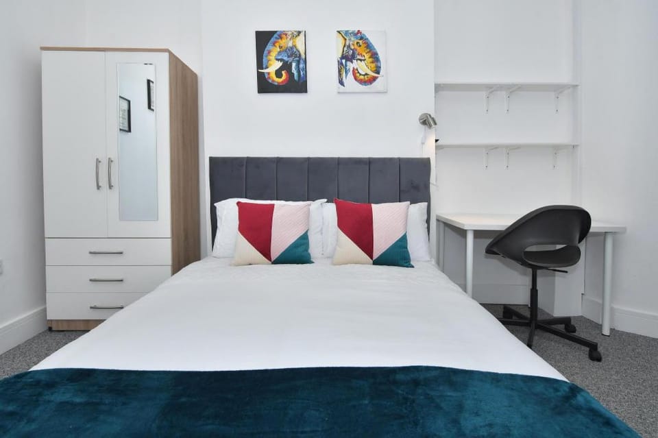 Townhouse @ 202 Walthall Street Crewe Vacation rental in Crewe