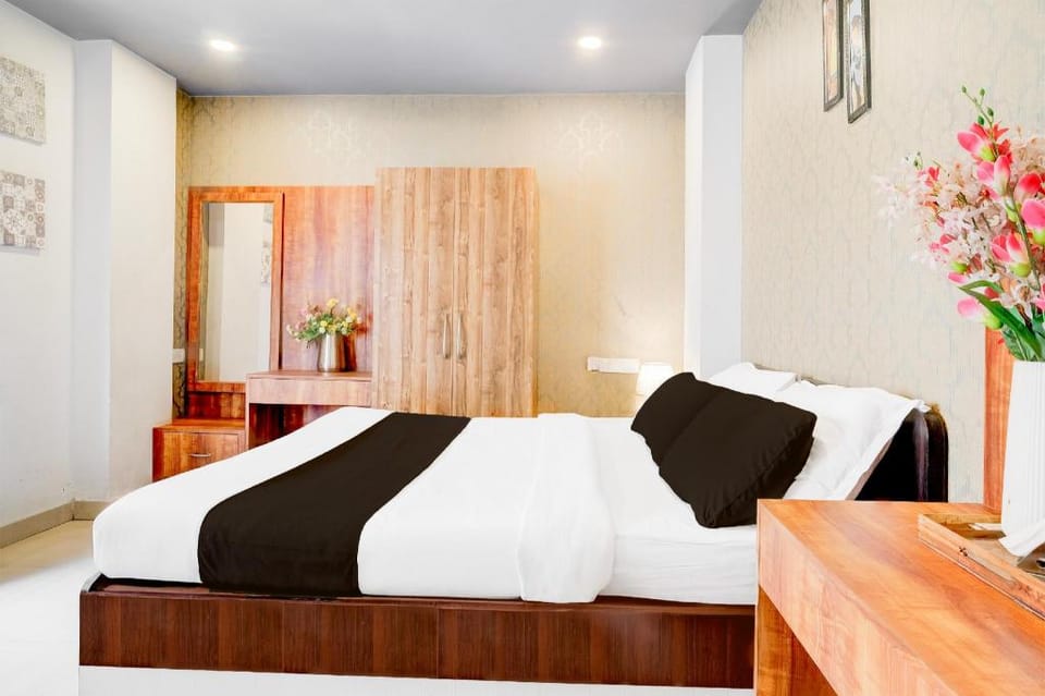 Super Townhouse Beltola Tiniali Formerly Hotel Pratishtha Hotel in Bangladesh