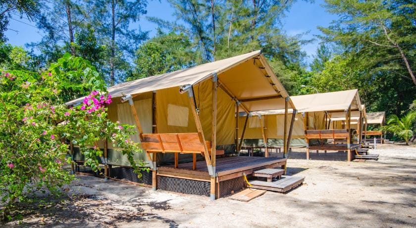 Ara Dinawan Island Resort Luxury tent in Sabah