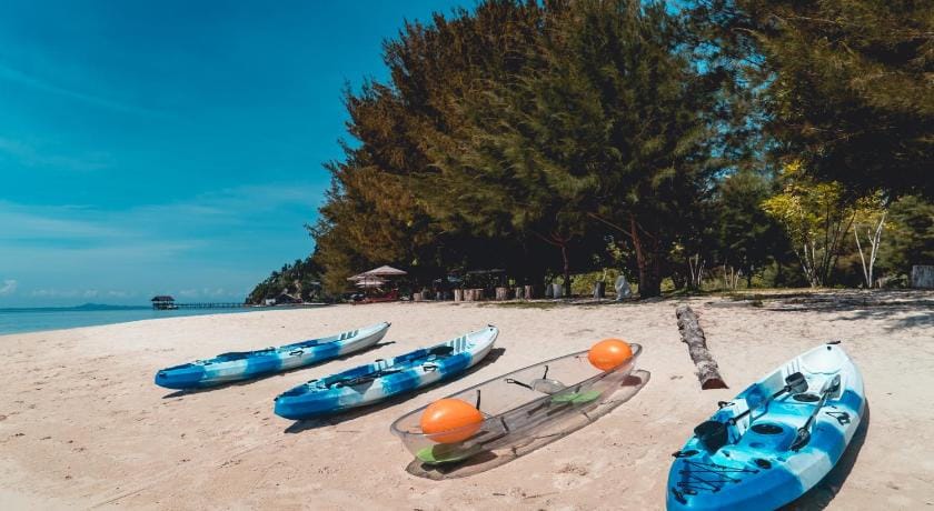 Ara Dinawan Island Resort Luxury tent in Sabah