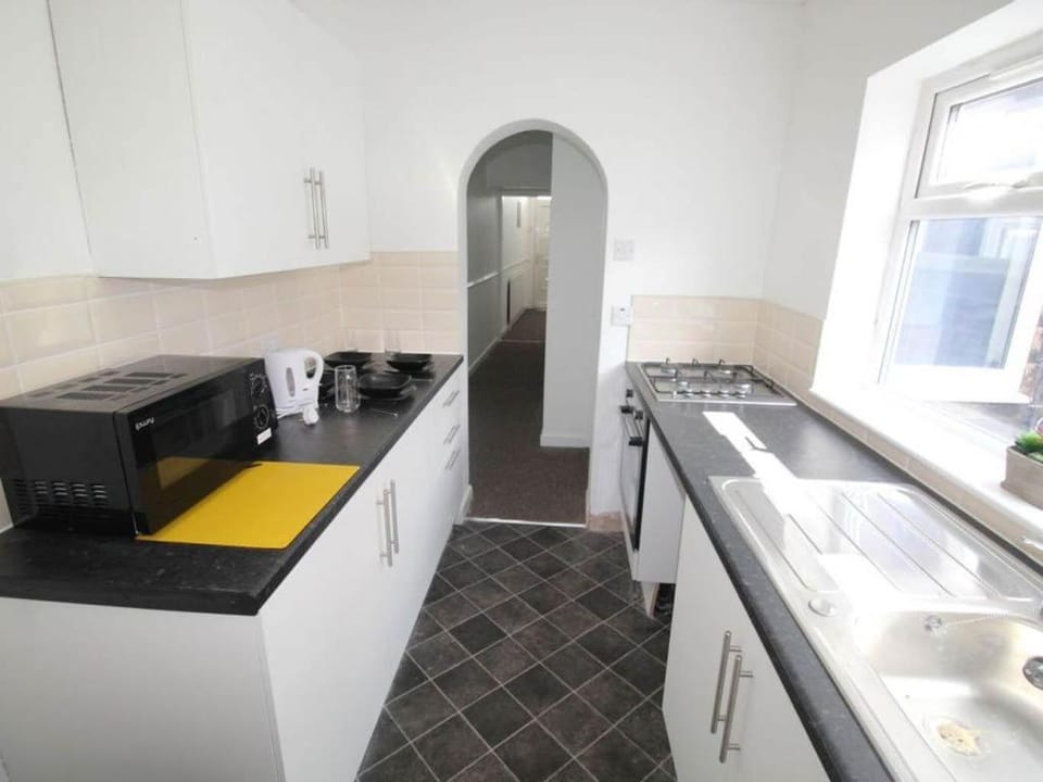 Townhouse @ Victoria Road Stoke  Vacation rental in Stoke-on-Trent
