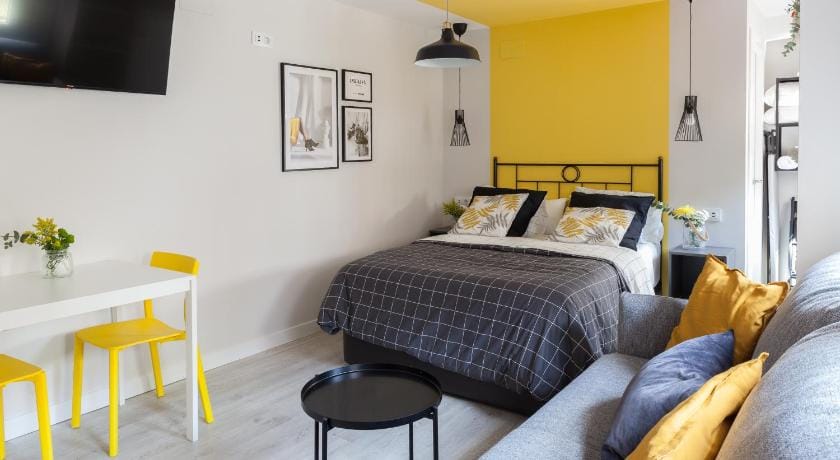 Cozy & Modern Studio – Madrid Apartment in Madrid
