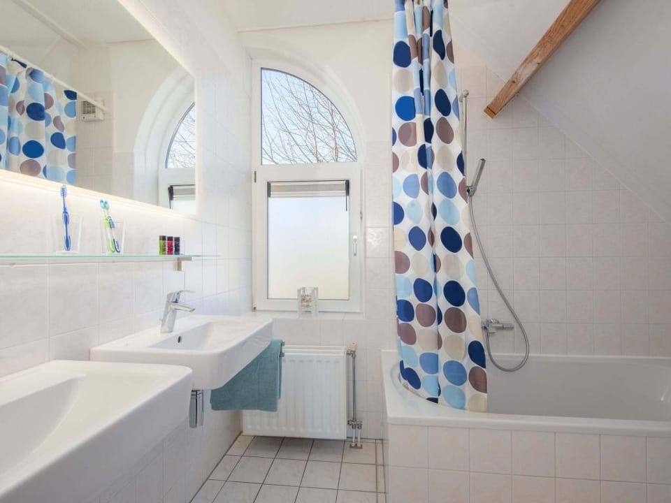 Holiday Home in Netherlands with Garden Terrace Villa in Kamperland