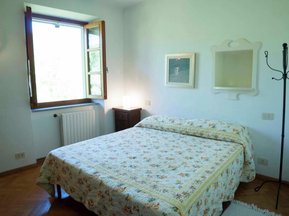 Villa in Casentino with Pool  Castle Views Villa in Emilia-Romagna