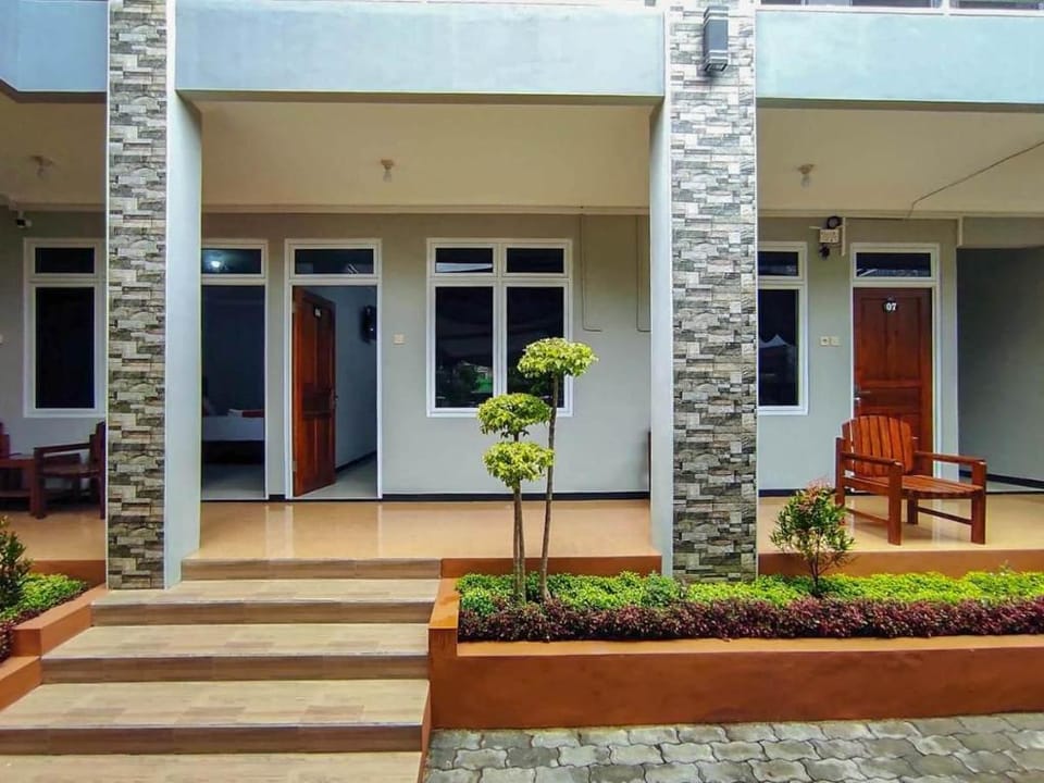 RedDoorz Syariah near Alun Alun Purwokerto 2 Hotel in Indonesia