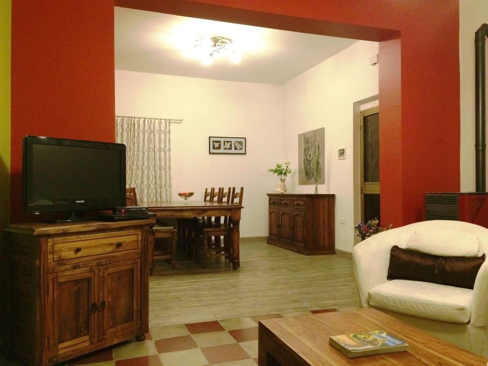 Hillside Escape with Pool Vacation rental in Abruzzo