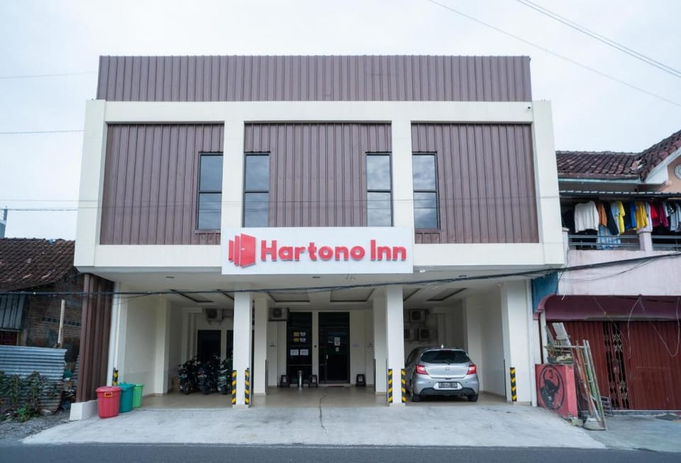 Hartono Inn Seturan Mitra RedDoorz Hotel in Special Region of Yogyakarta