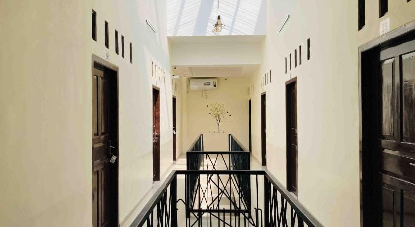 Hartono Inn Seturan Mitra RedDoorz Hotel in Special Region of Yogyakarta