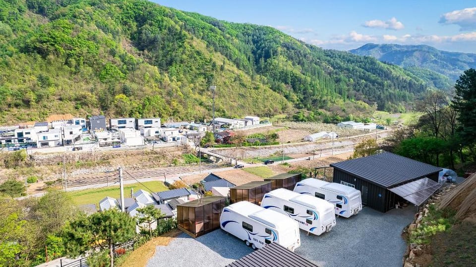 Gapyeong Ddobagi Pet & Spa Glamping Vacation rental in Gyeonggi-do
