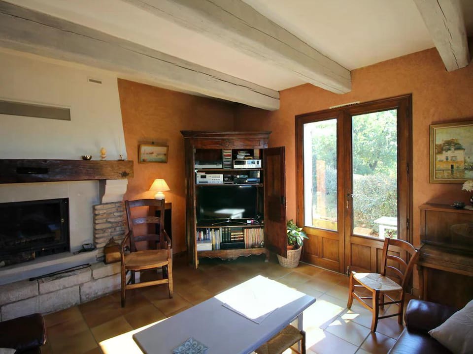 Detached holiday home in Roussillon Vacation rental in Provence-Alpes-Côte d'Azur