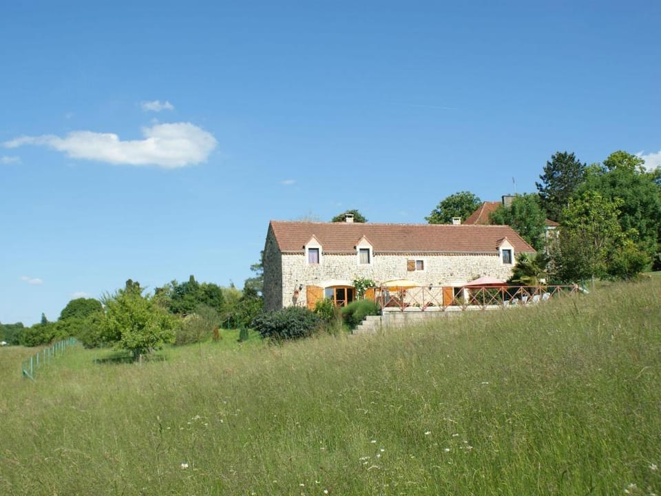 Family Retreat in Thedirac Vacation rental in Occitanie