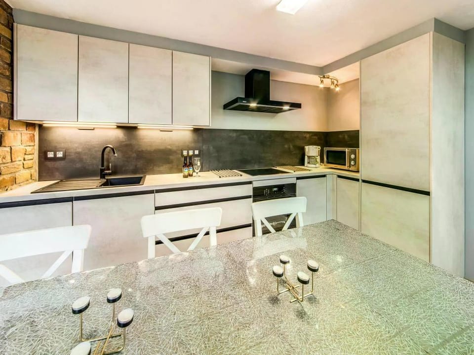 Modern Holiday Home in Lavacherie Vacation rental in Wallonia, Belgium