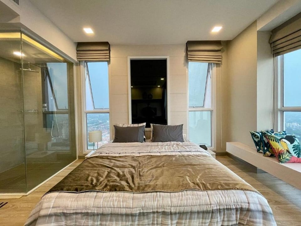 O2 Luxurious Sea view 1 BR Cetus Pattaya High FL Vacation rental in Pattaya City